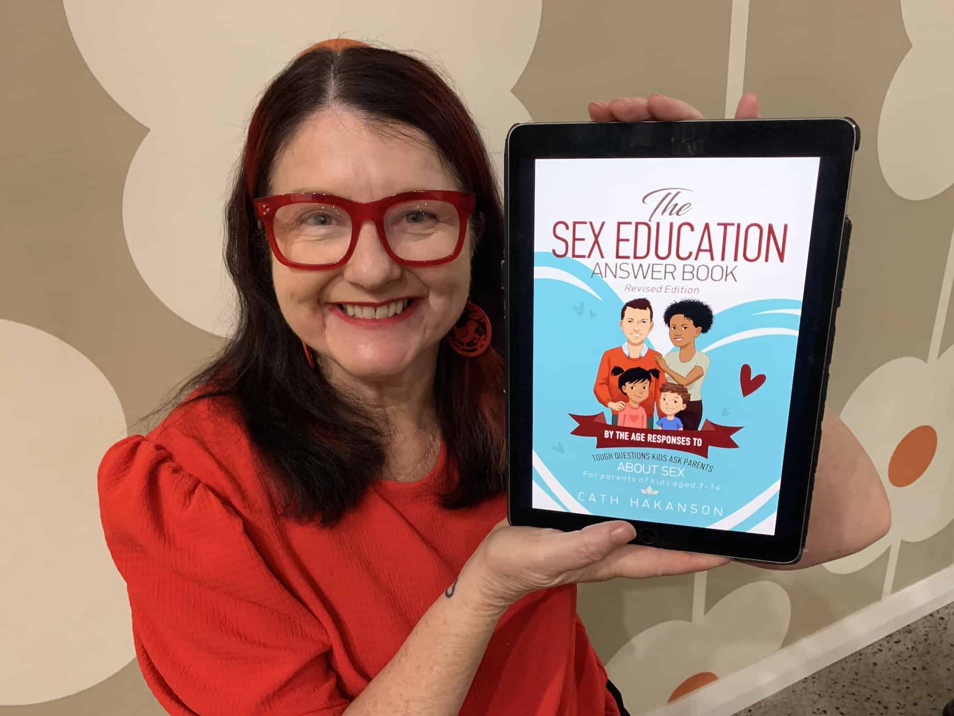 The sex education answer book - Book review by Rowena Thomas | 'Amazing Me'