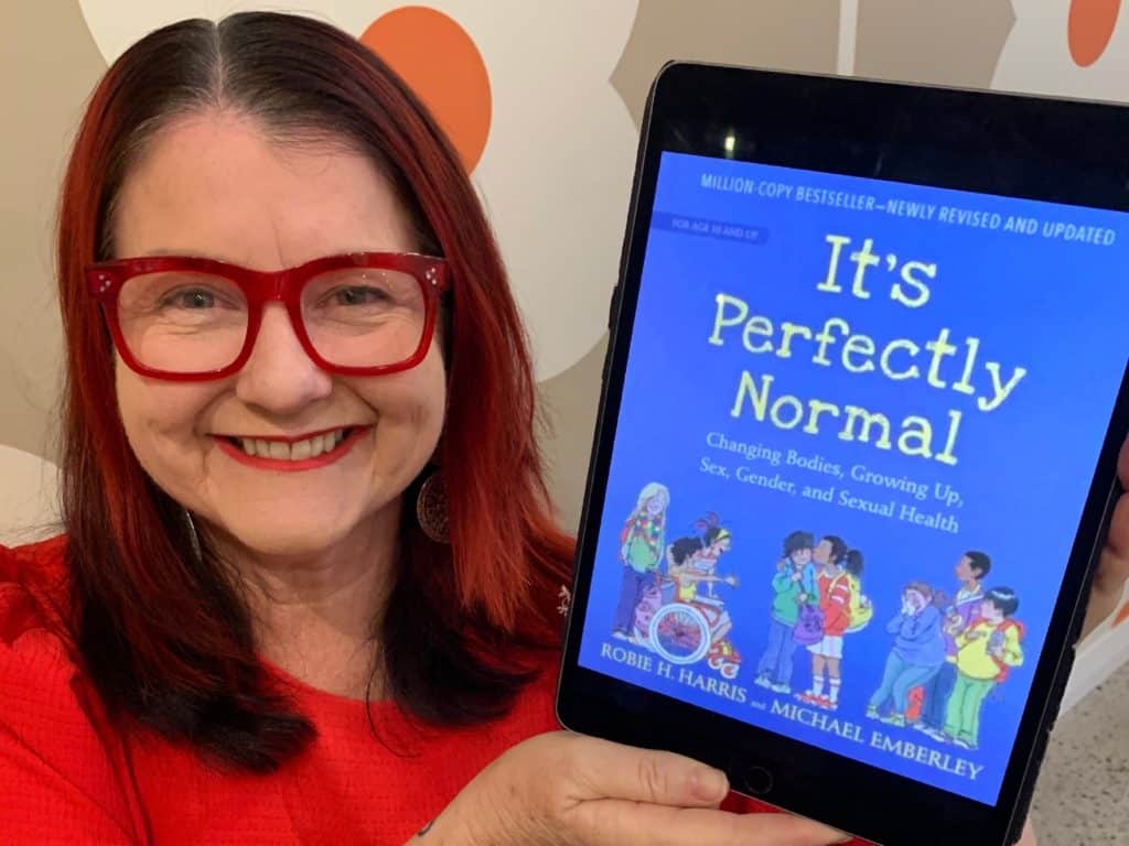 It's Perfectly Normal - Book review by Rowena Thomas | 'Amazing Me'