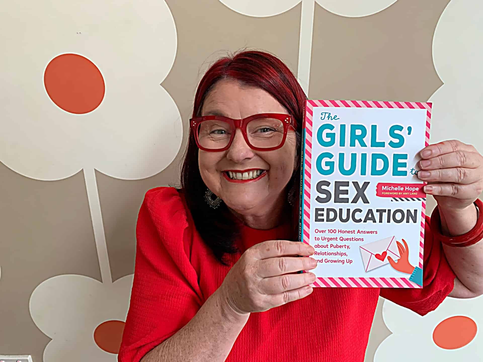 The Girls' Guide to Sex Education - Book review by Rowena Thomas | 'Amazing Me'