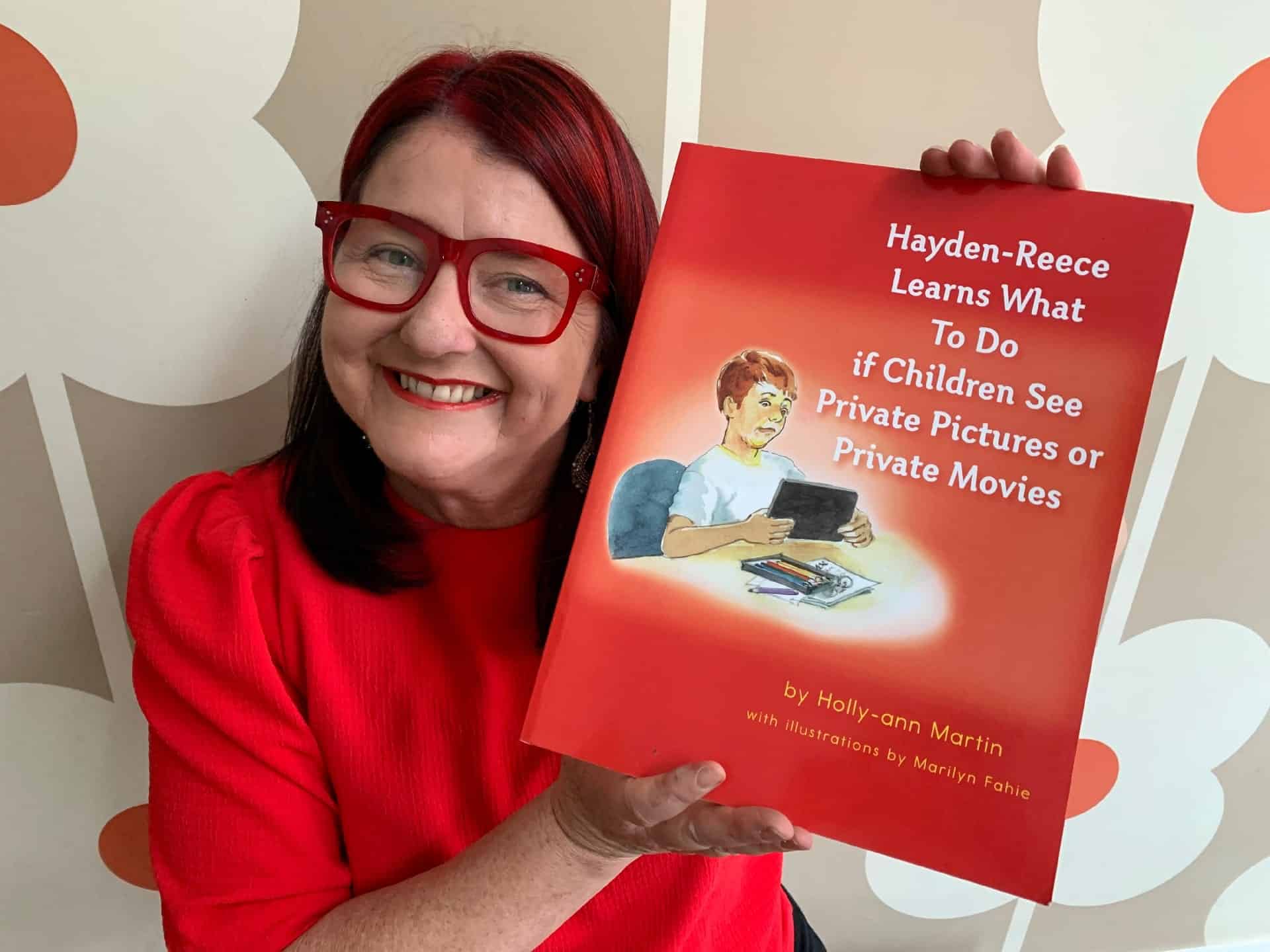 Hayden-Reece Learns What to do if Children See Private Pictures or Private Movies - Book review by Rowena Thomas | 'Amazing Me'