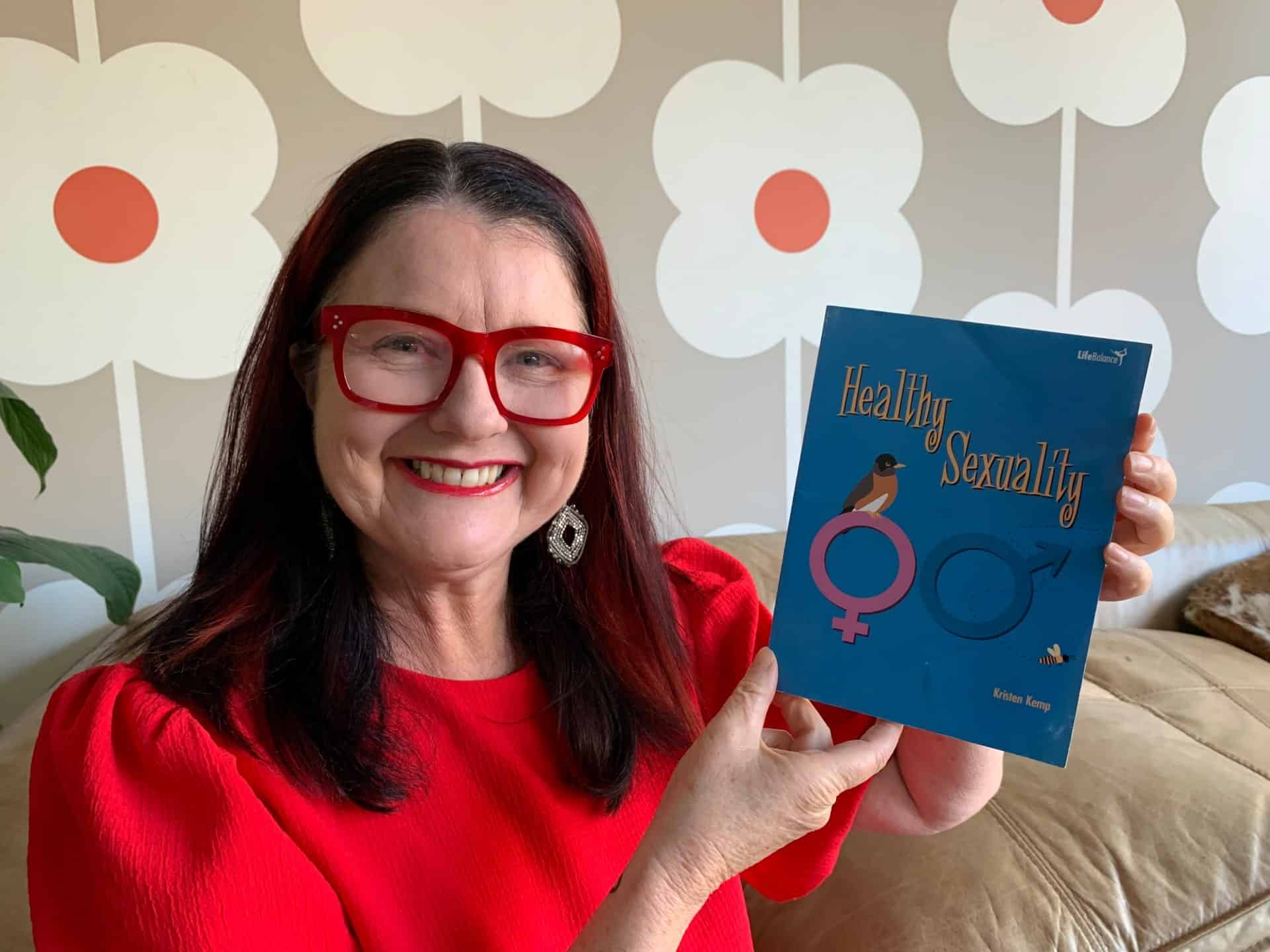 Healthy Sexuality - Book review by Rowena Thomas | 'Amazing Me'
