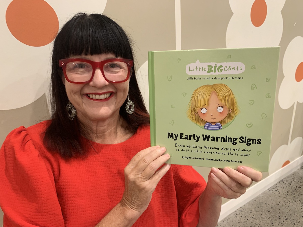 My early warning signs - Book review by Rowena Thomas | 'Amazing Me'