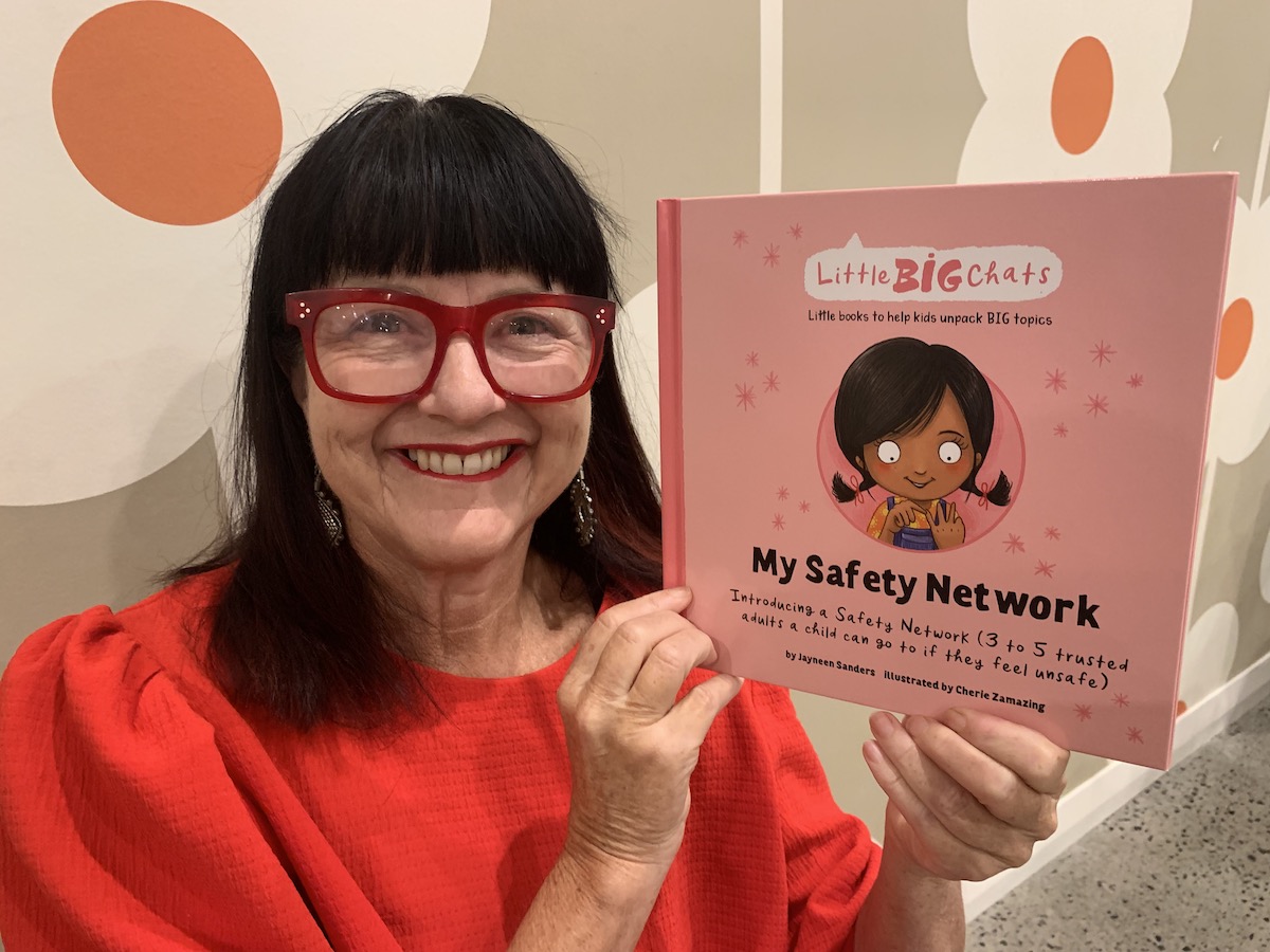 My safety network - Book review by Rowena Thomas | 'Amazing Me'